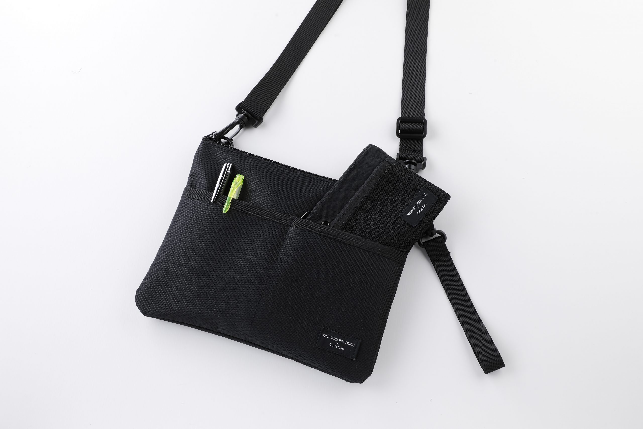 ココイチ　アタッシュケース ココイチ福袋2026」のオリジナルグッズを製作 ミニマルでスマートな